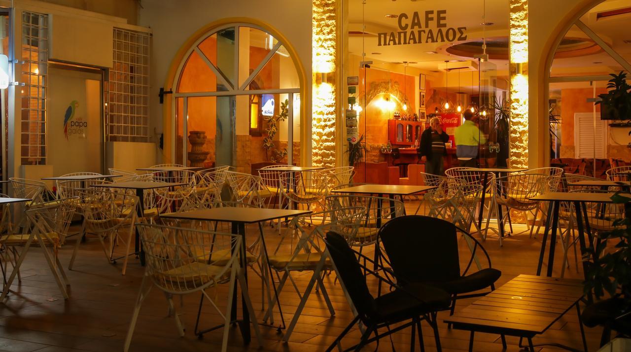 Hotel Papagalos Neos Marmaras Eksteriør bilde