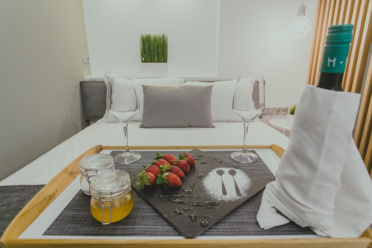 Hotel Papagalos Neos Marmaras Eksteriør bilde